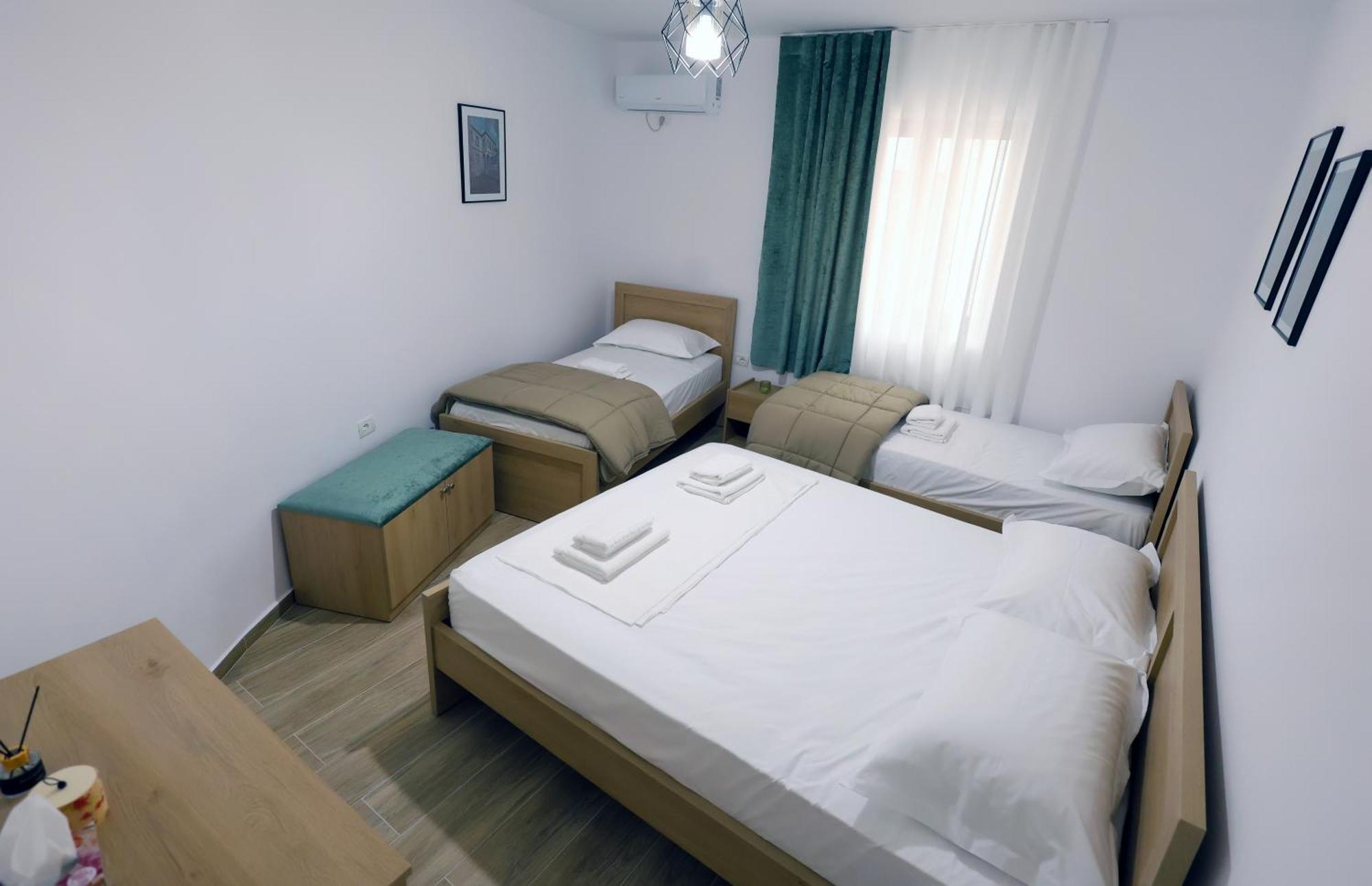 Hotel Vila Vreko B&B เบราท ภายนอก รูปภาพ